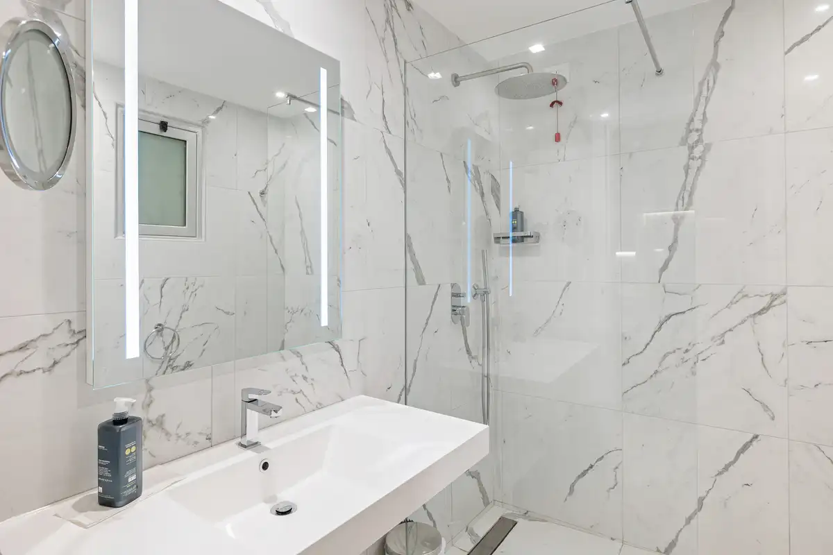 ALDIANA ROCCA NETTUNO Bad