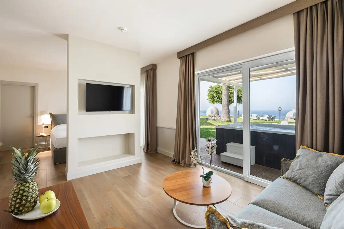 ALDIANA ROCCA NETTUNO SUITE