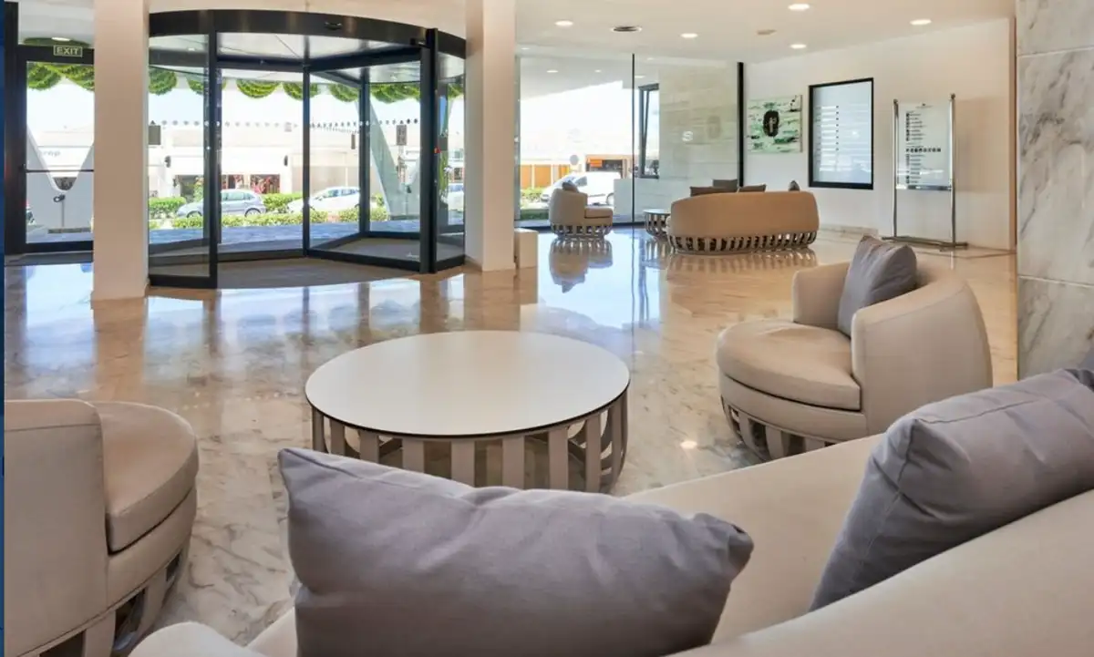 Hotel & Spa S’Entrador Lobby