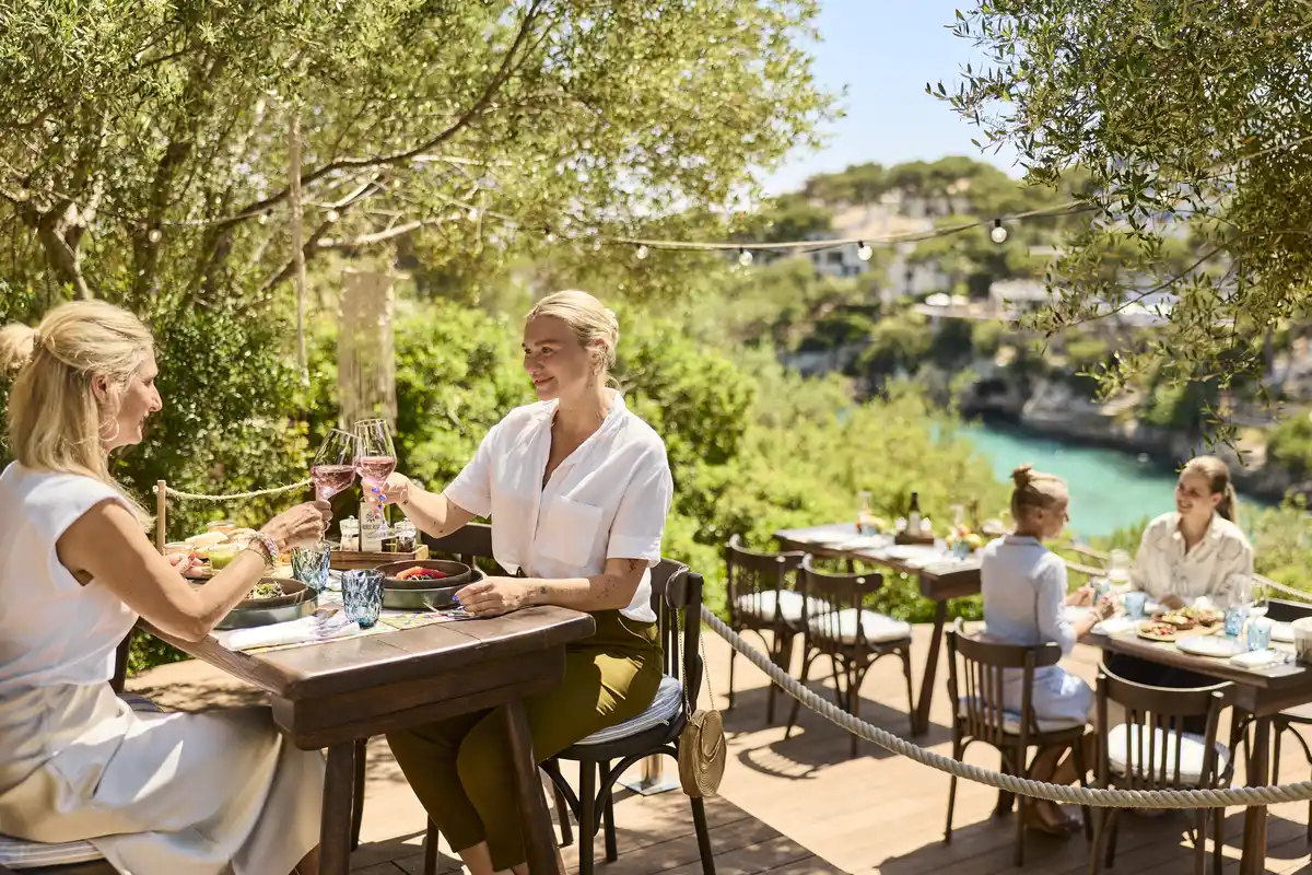 Robinson Cala Serena Garten Terrasse