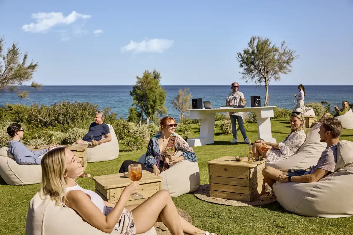 Robinson Lerapetra Chill Out